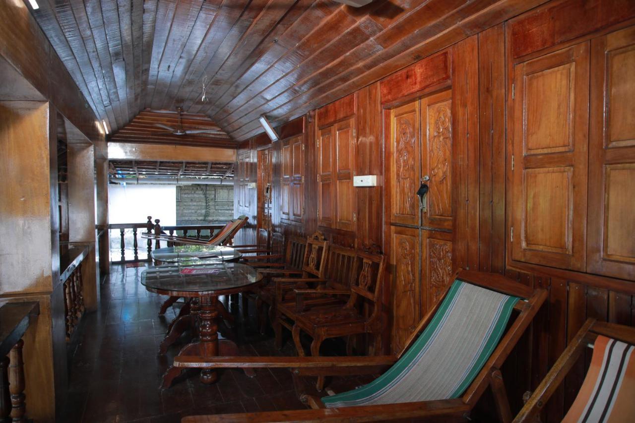 Malayalam Lake Resort Alappuzha Ngoại thất bức ảnh