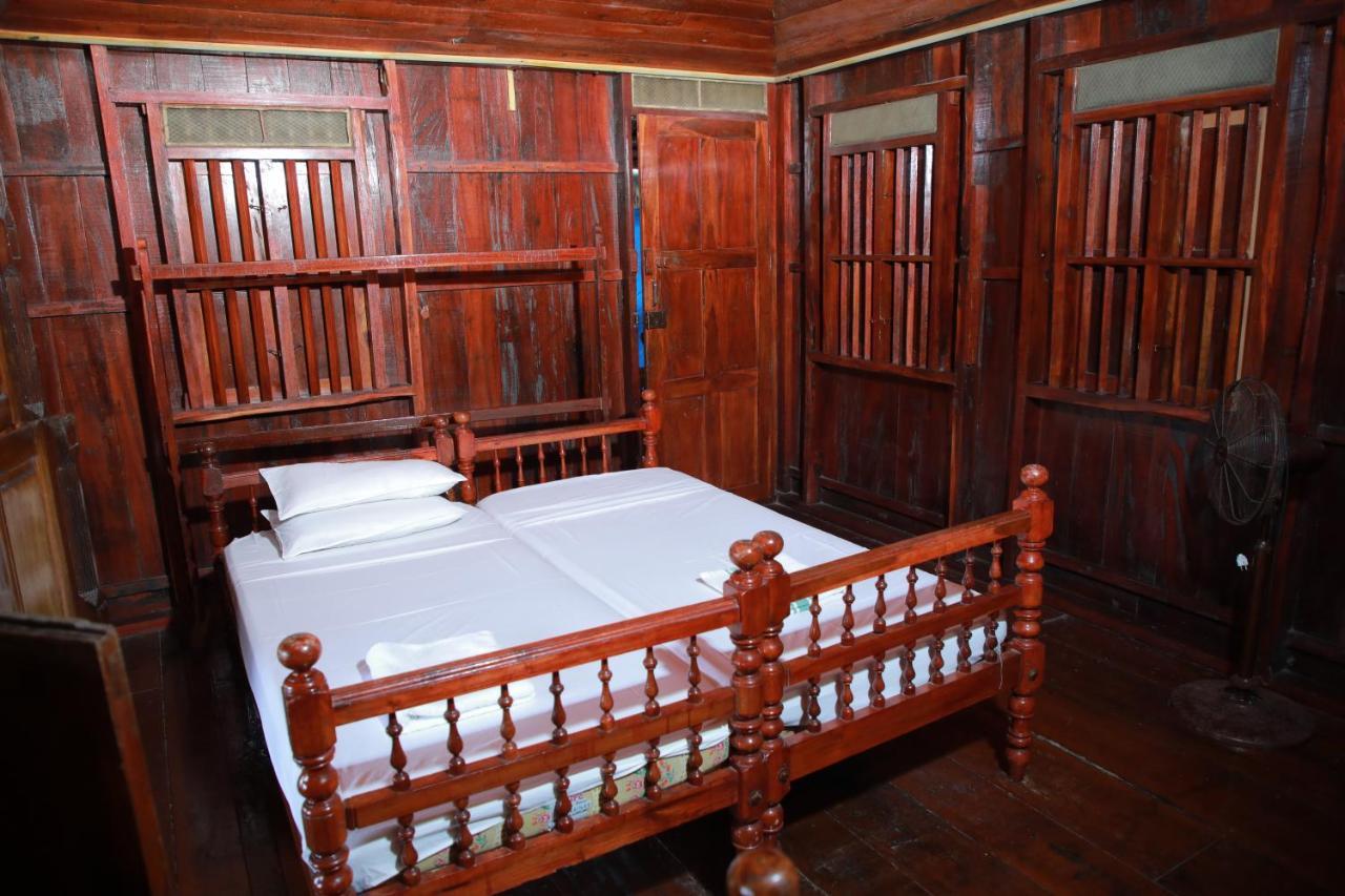Malayalam Lake Resort Alappuzha Ngoại thất bức ảnh