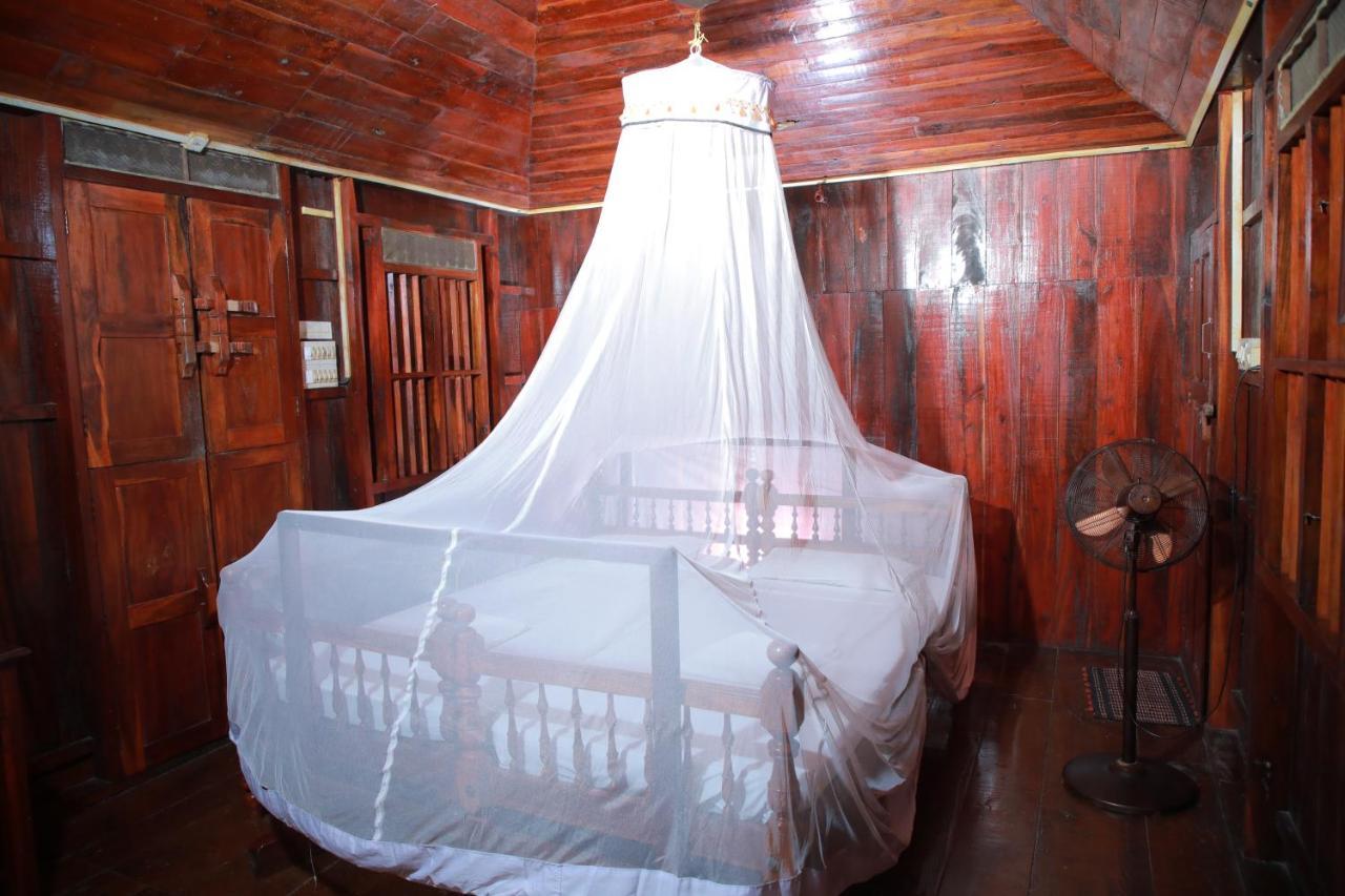 Malayalam Lake Resort Alappuzha Ngoại thất bức ảnh