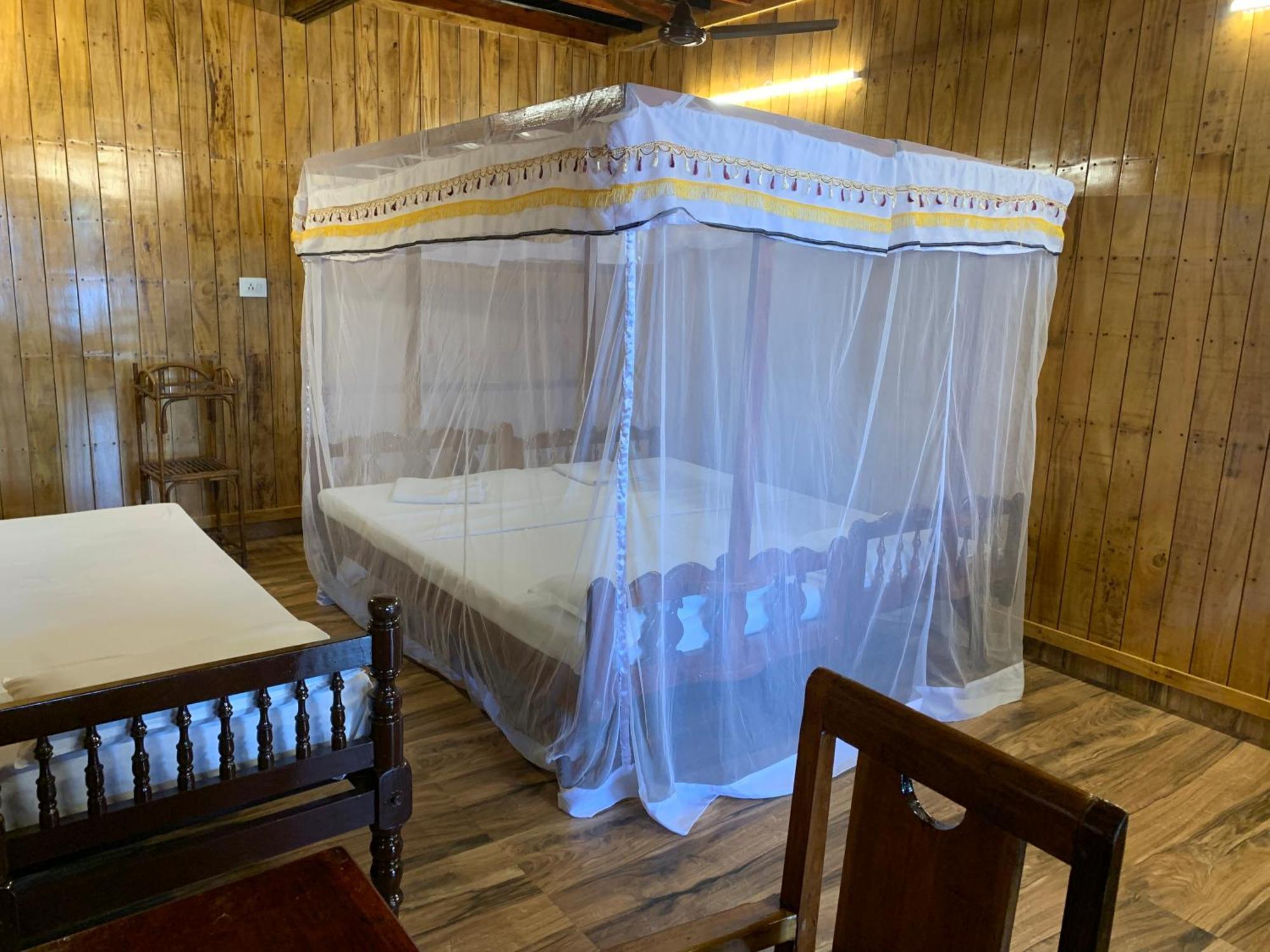 Malayalam Lake Resort Alappuzha Ngoại thất bức ảnh