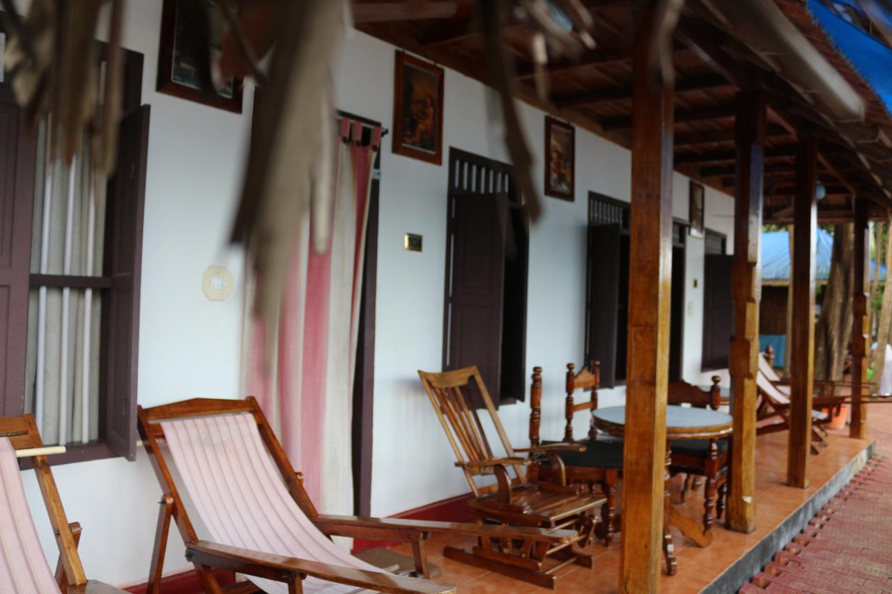 Malayalam Lake Resort Alappuzha Ngoại thất bức ảnh