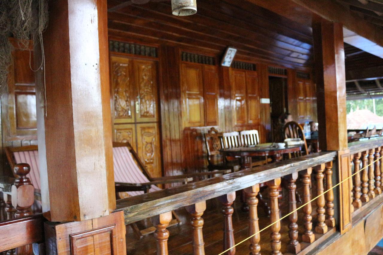Malayalam Lake Resort Alappuzha Ngoại thất bức ảnh