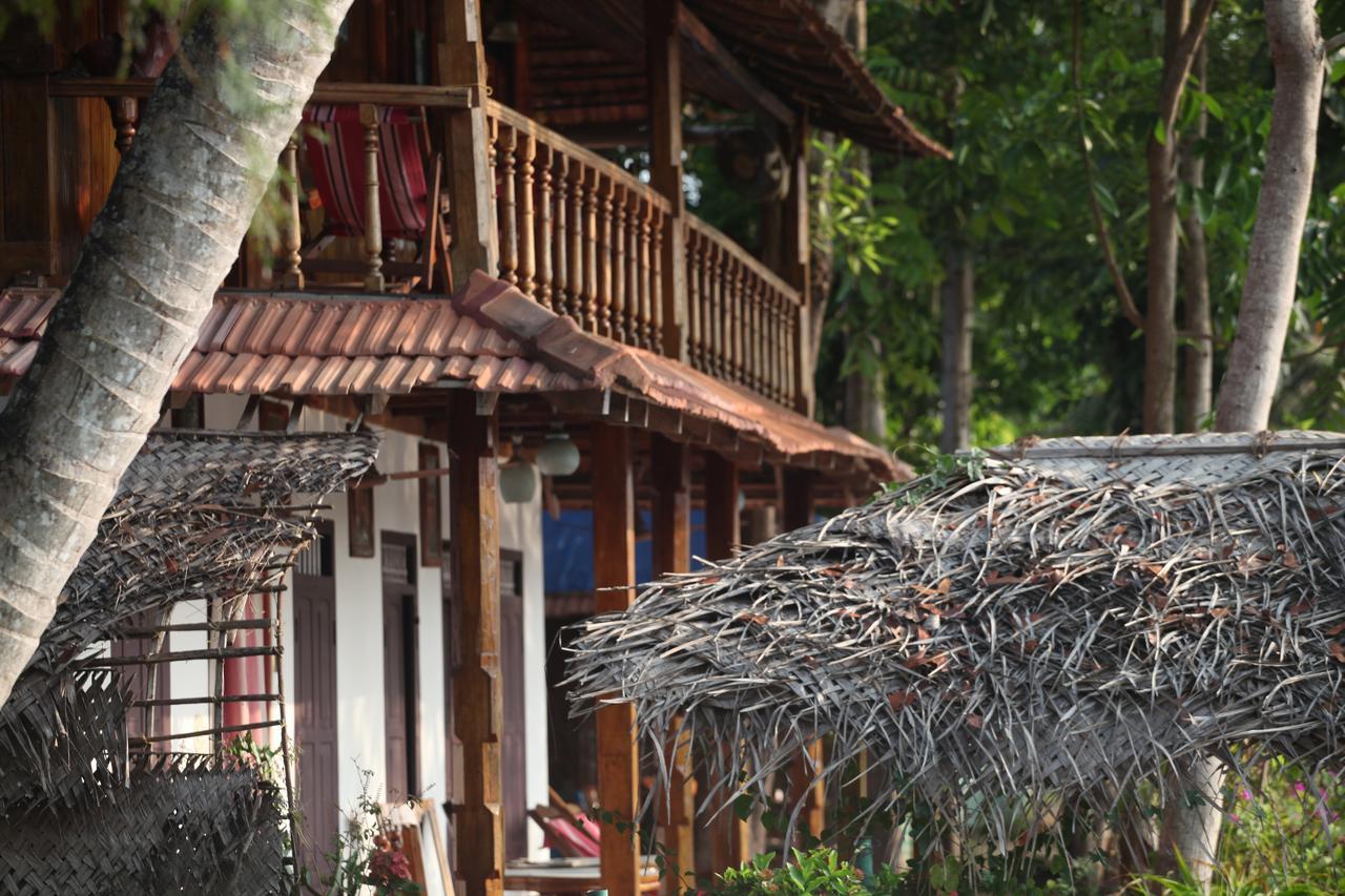 Malayalam Lake Resort Alappuzha Ngoại thất bức ảnh