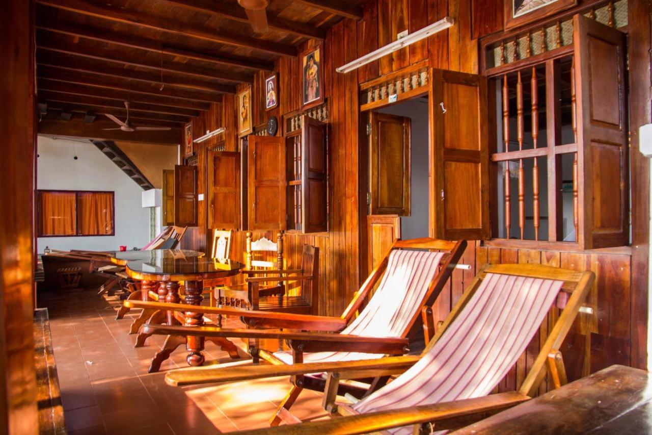 Malayalam Lake Resort Alappuzha Ngoại thất bức ảnh